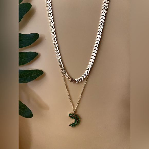 Elegant Cubic Zirconia Leaf Pendant Necklace Set - Classic Leaf Necklace - Picture 5 of 17